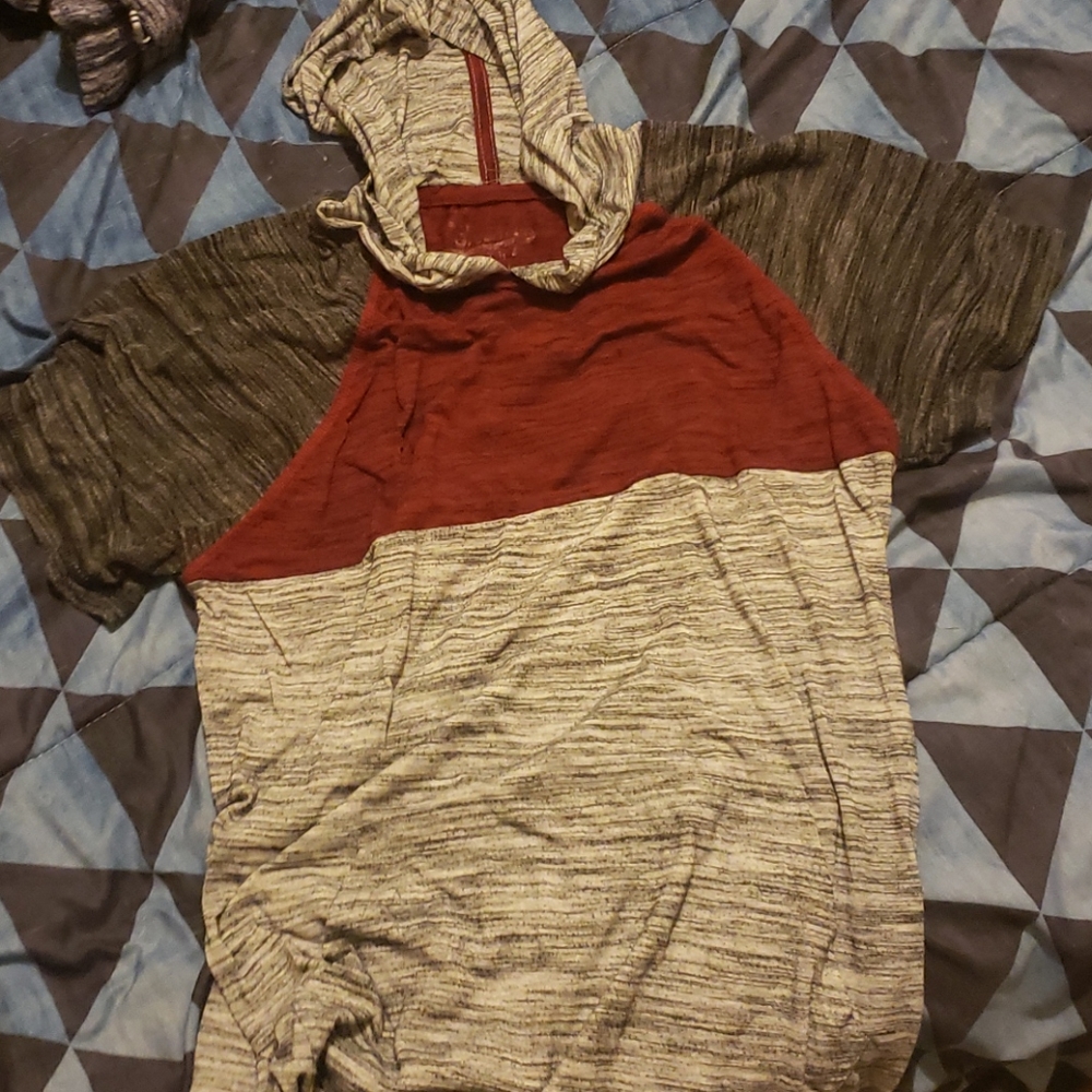 Men hooded tshirt